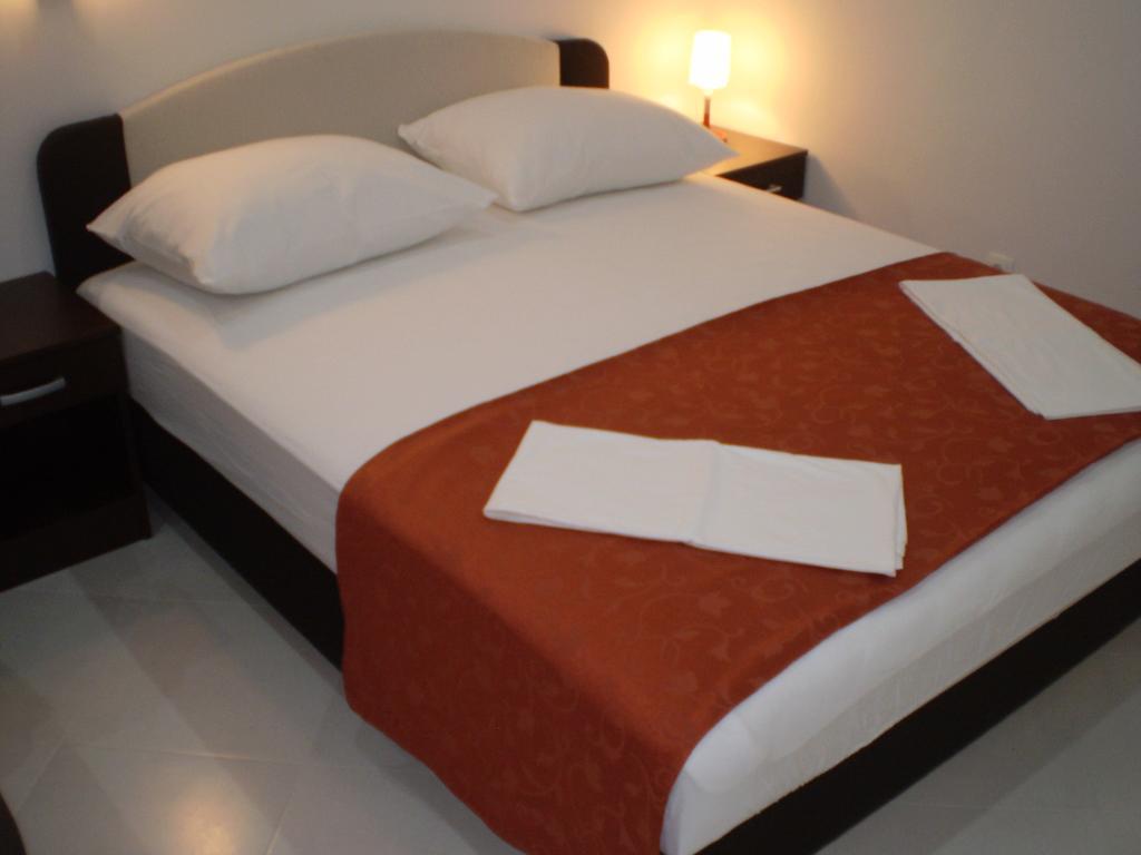 Apartments Tare, Free Parking Vodice Kamer foto