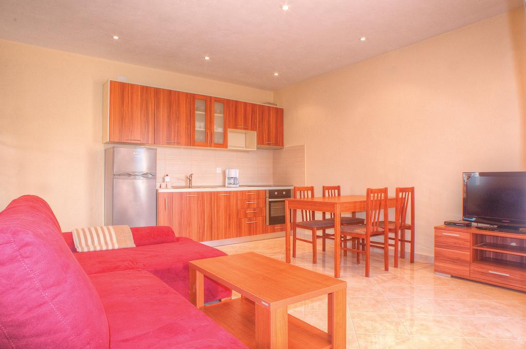 Apartments Tare, Free Parking Vodice Kamer foto