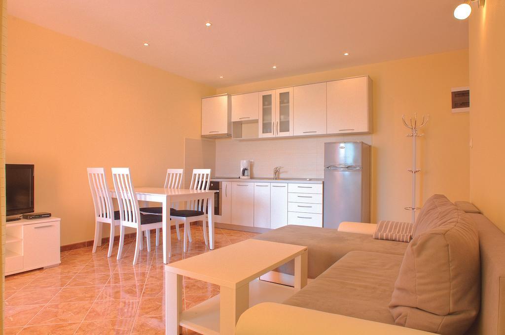 Apartments Tare, Free Parking Vodice Kamer foto